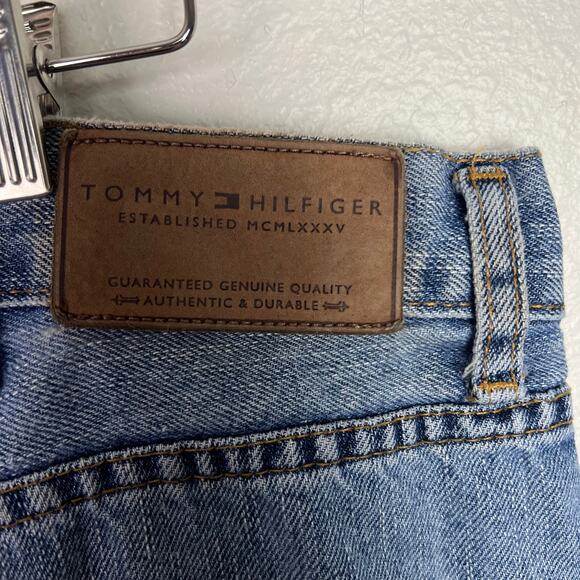 Tommy Hilfiger Jeans Mens Size 40x30 Relaxed Fit Light Wash Blue Denim - Picture 7 of 11